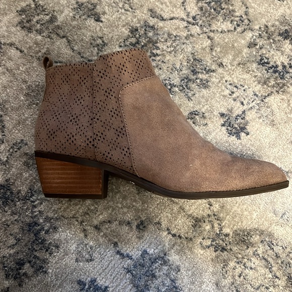 Dr. Scholl booties - Picture 4 of 8